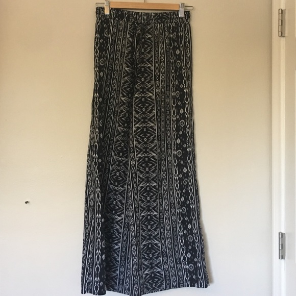 Patterned lightweight pants - Picture 1 of 7